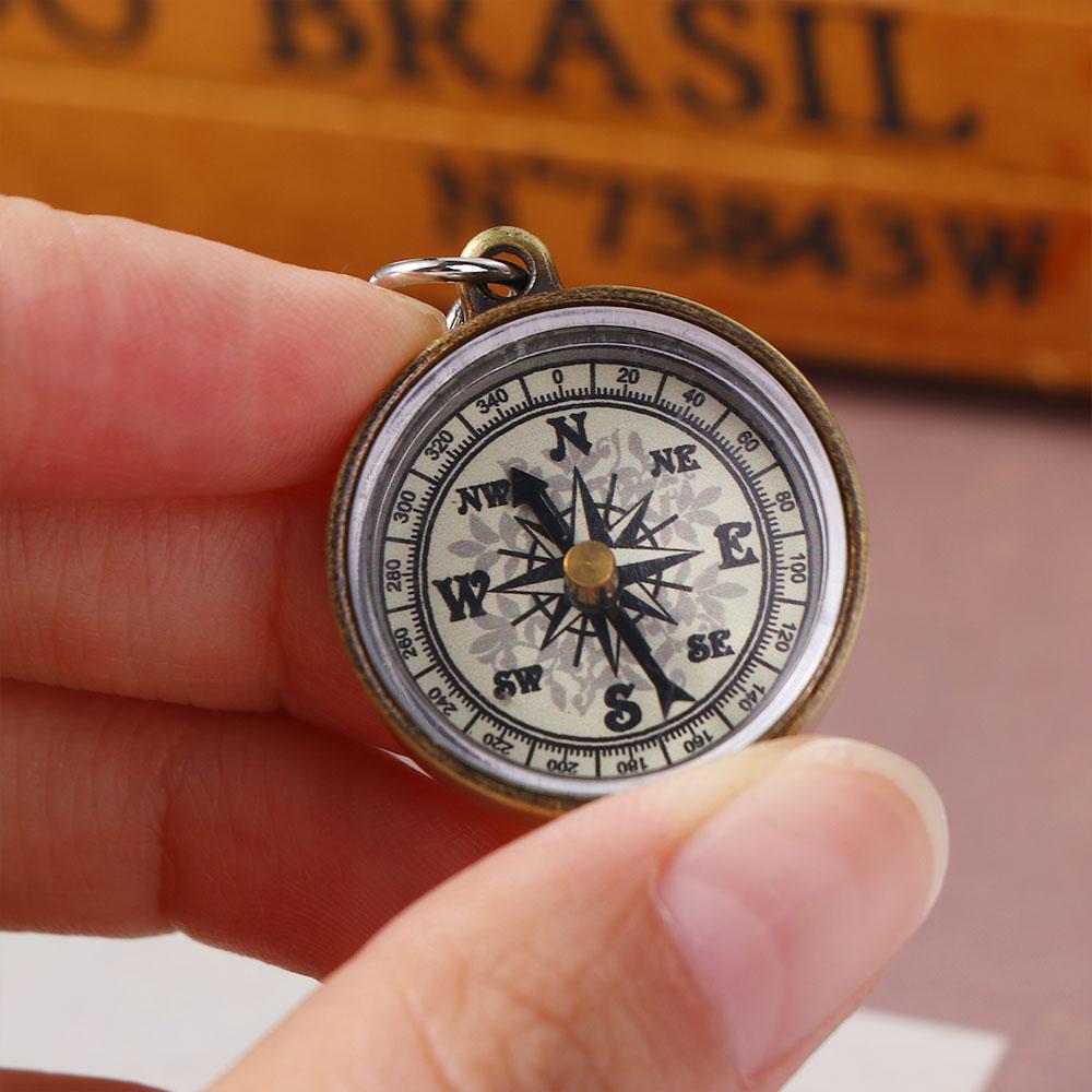 Alat Navigasi Warna Emas Gantu - Compass Keychain Mini ulasan dan harga